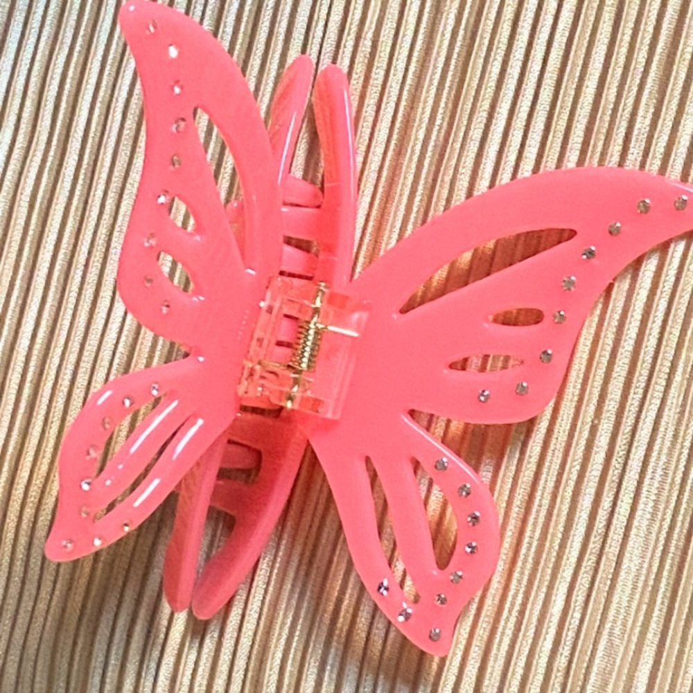 DAE Pink Butterfly Hair Claw Clip WITH CRYSTALS